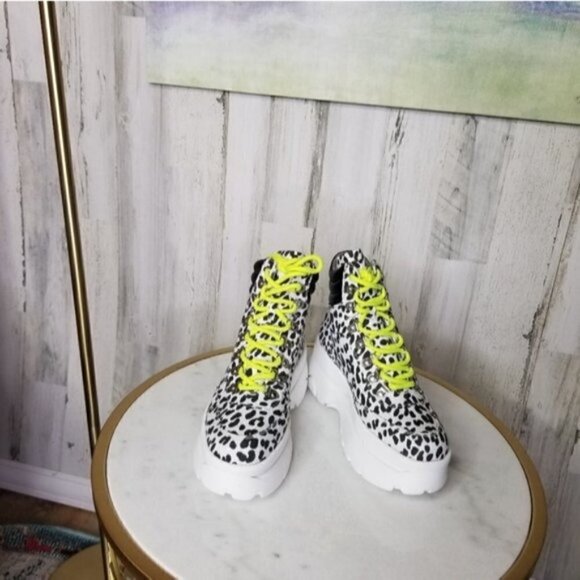 Aqua Haly Hiker Cold Weather Platform Boot - Picture 2 of 7